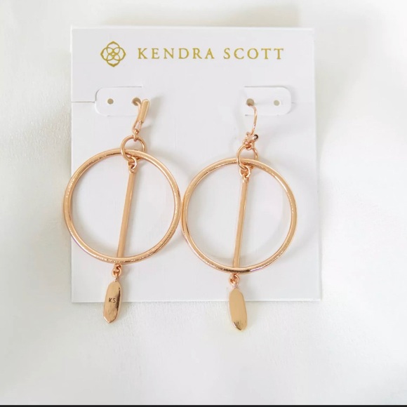 Kendra Scott Jewelry - ✨Kᗴᑎᗪᖇᗩ ᔕᑕOTT✨ Nalani Open Frame Earrings